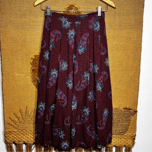 Vintage High Rise Pleated‎ Skirt